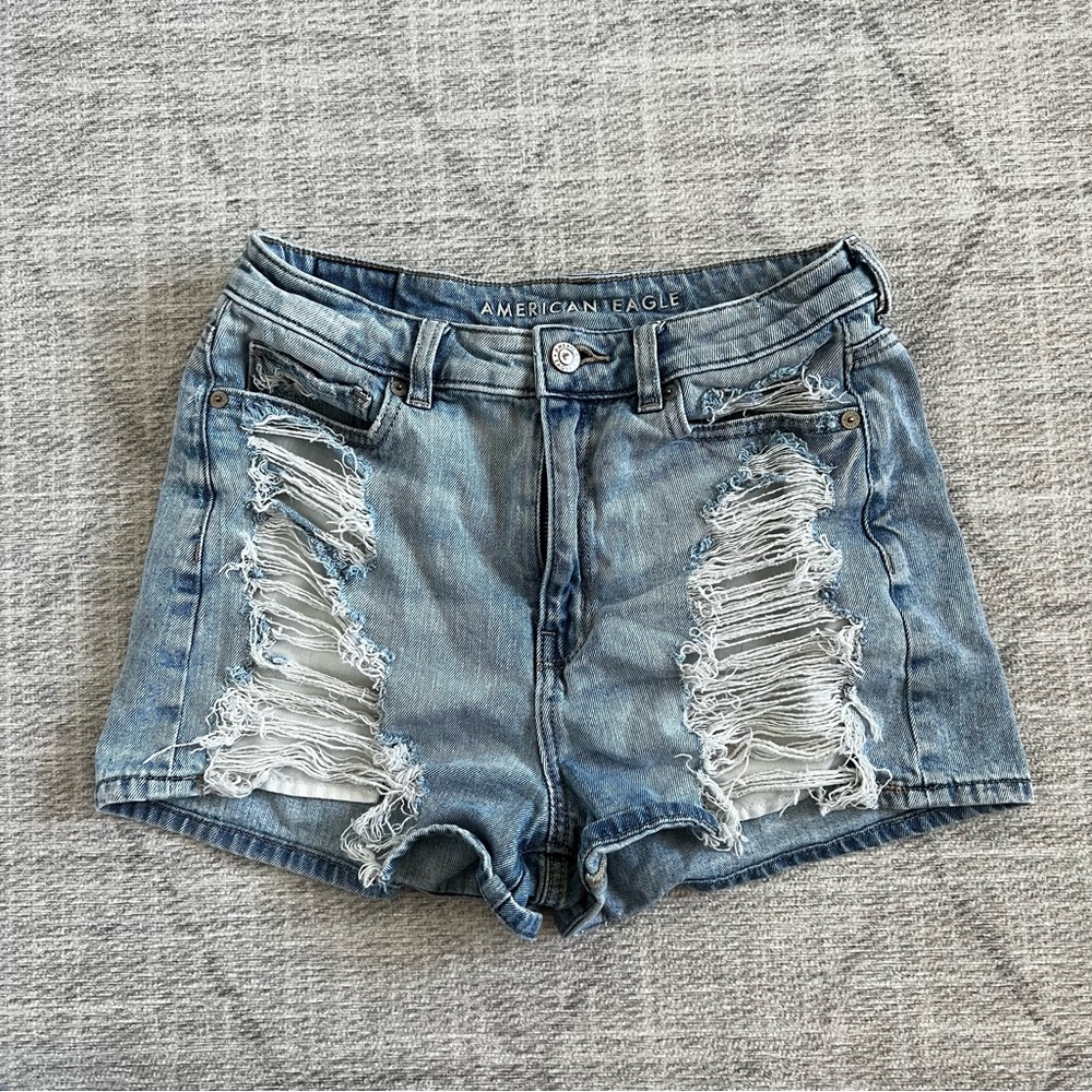 American Eagle AE Women’s Light Blue Distressed Summer Denim Jean Shorts